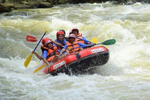 Whitewater rafting 2 hours from Atlanta